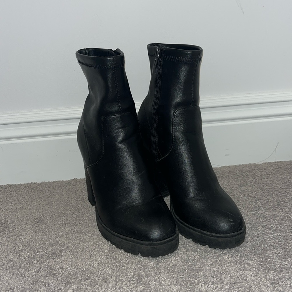 Steve Madden Legend Lug Bootie